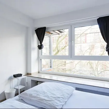 Cozy Loft With Mercatorstasse Wiev Wi-fi - Smarttv Apartment